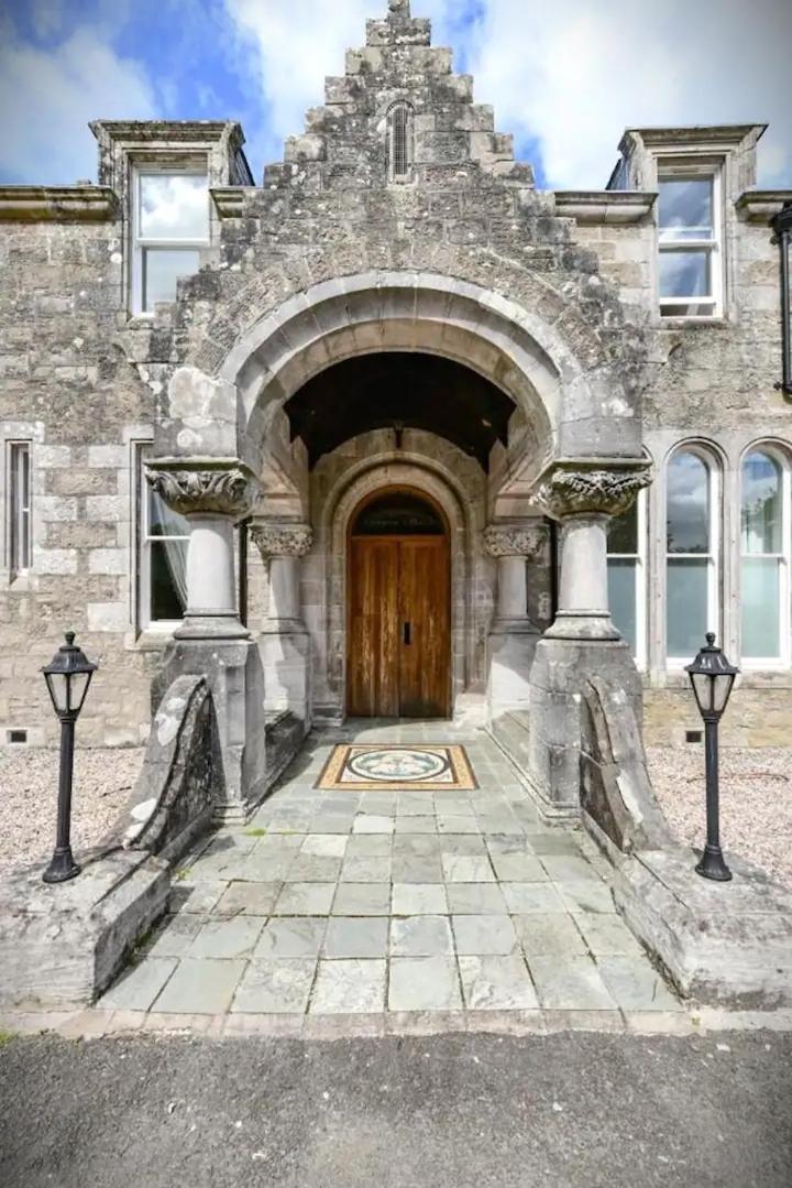 Lomond Castle Penthouse Apartment ลุสส์ ภายนอก รูปภาพ
